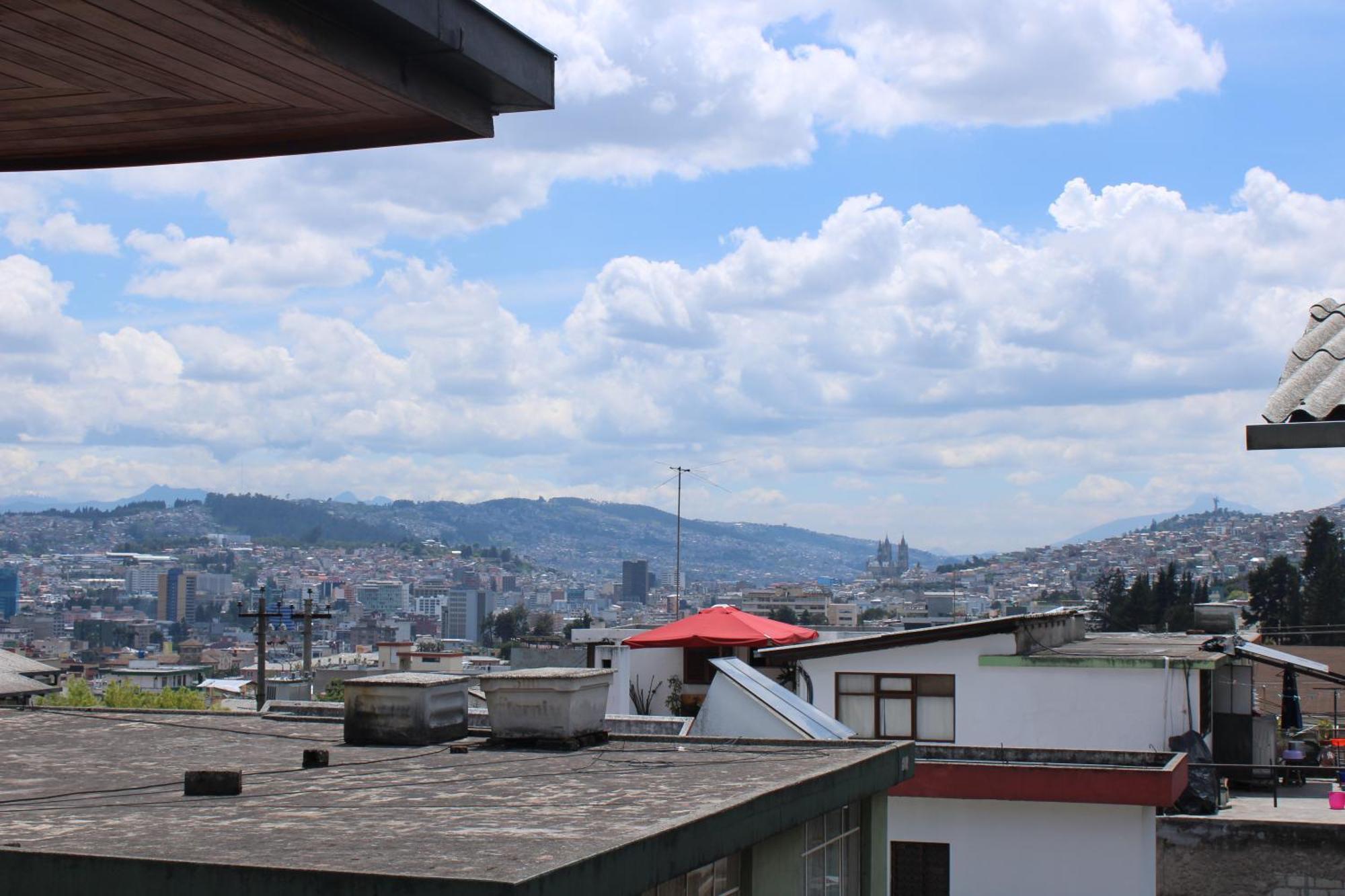 Appartamento Casa De Tulia Quito Esterno foto
