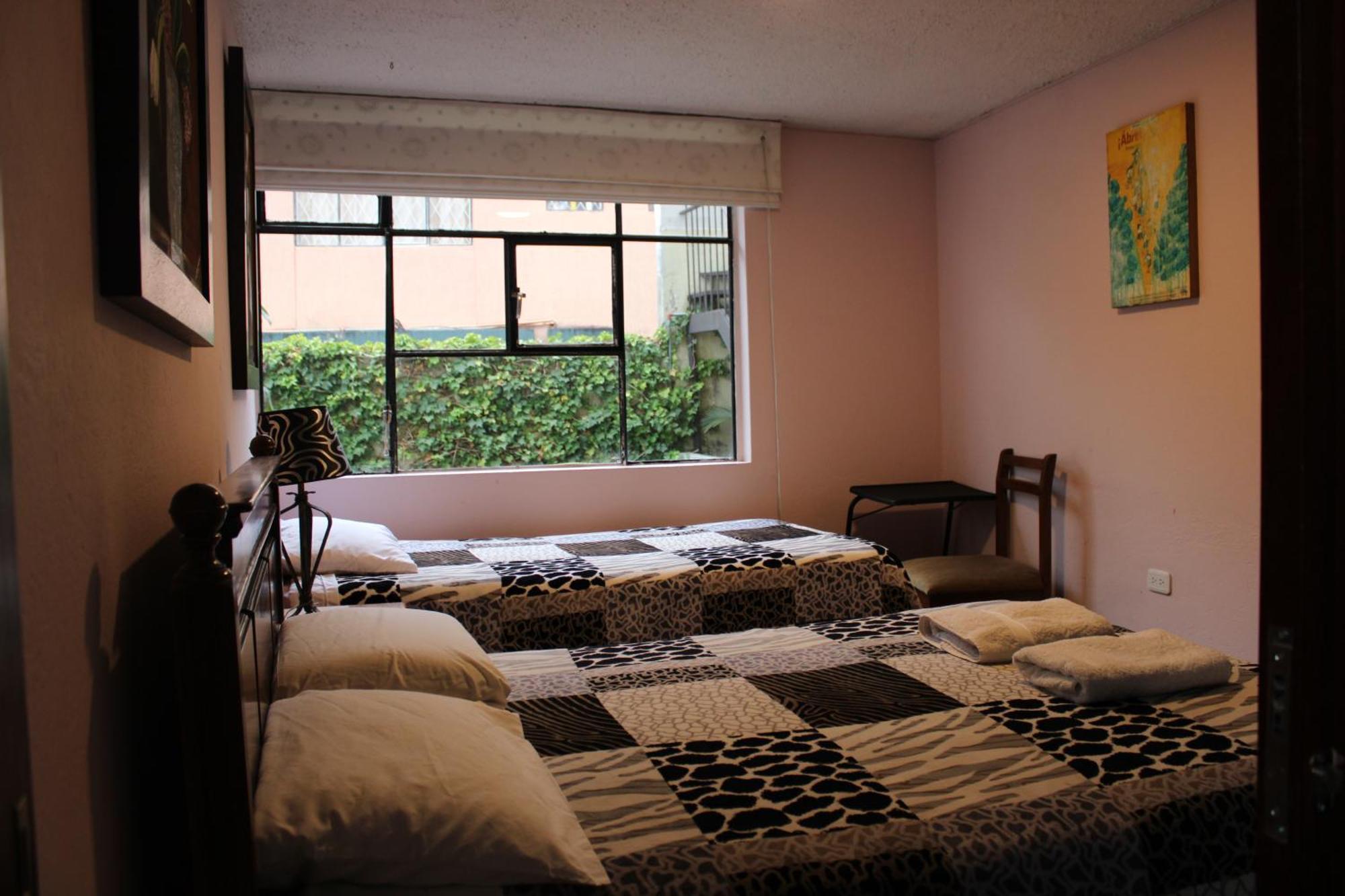 Appartamento Casa De Tulia Quito Esterno foto